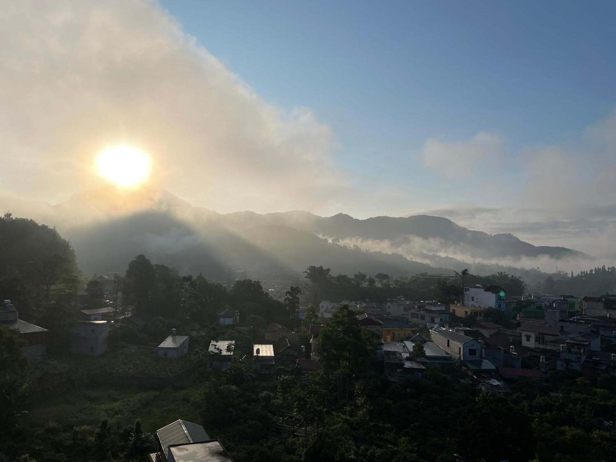 Hotel Samu Lào Cai Buitenkant foto